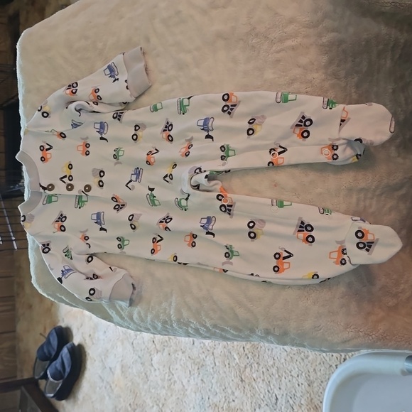 2 Pairs Footer pajamas - Picture 2 of 5